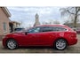 Mazda 6 Sportbreak 2.0 HP TS+ automaat. Boekjes aanwezig. Navi, cruise, parkeersensoren, stoelverwarming, etc. Prijs incl garantie