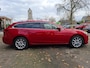 Mazda 6 Sportbreak 2.0 HP TS+ automaat. Boekjes aanwezig. Navi, cruise, parkeersensoren, stoelverwarming, etc. Prijs incl garantie