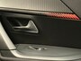 Peugeot 2008 1.2 PureTech Active Pack Stoelverwarming | Afneembare Trekhaak | Carplay | Parkeersensoren | Cruise Control | Climate Control | 16" Lichtmetaal | Airco (automatisch) | Cruise control | DAB ontvanger