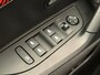 Peugeot 2008 1.2 PureTech Active Pack Stoelverwarming | Afneembare Trekhaak | Carplay | Parkeersensoren | Cruise Control | Climate Control | 16" Lichtmetaal | Airco (automatisch) | Cruise control | DAB ontvanger