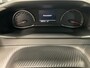 Peugeot 2008 1.2 PureTech Active Pack Stoelverwarming | Afneembare Trekhaak | Carplay | Parkeersensoren | Cruise Control | Climate Control | 16" Lichtmetaal | Airco (automatisch) | Cruise control | DAB ontvanger