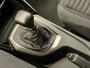 Peugeot 2008 1.2 PureTech Active Pack Stoelverwarming | Afneembare Trekhaak | Carplay | Parkeersensoren | Cruise Control | Climate Control | 16" Lichtmetaal | Airco (automatisch) | Cruise control | DAB ontvanger
