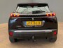 Peugeot 2008 1.2 PureTech Active Pack Stoelverwarming | Afneembare Trekhaak | Carplay | Parkeersensoren | Cruise Control | Climate Control | 16" Lichtmetaal | Airco (automatisch) | Cruise control | DAB ontvanger