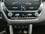 Toyota Corolla Cross Hybrid 140 Style ALL-SEASON PARK-SENSOREN KEYLESS BLIND-SPOT STOEL/STUURVERW AD-CRUISE ELEK-ACHTERKLEP CAMERA DRAADLOOS-LADEN