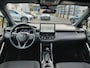 Toyota Corolla Cross Hybrid 140 Style ALL-SEASON PARK-SENSOREN KEYLESS BLIND-SPOT STOEL/STUURVERW AD-CRUISE ELEK-ACHTERKLEP CAMERA DRAADLOOS-LADEN