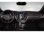 Volvo V60 T8 Recharge AWD Polestar Engineered - Panorama/schuifdak - IntelliSafe Assist & Surround - 360º Camera - Bowers & Wilkins audio - Adaptieve LED koplampen - Verwarmde voorstoelen, stuur & achterbank - Parkeersensoren voor & achter - Elektr. bedienb. voorstoelen met geheugen - Head up display - Extra getint glas - Elektr. inklapbare trekhaak - 20' LMV