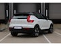 Volvo EX40 Single Motor Extended Range Ultra 82 kWh | Verwarmbare voorstoelen | Verwarmbaar stuurwiel | Panorama dak | Rondom zicht camera | 19 inch Lichtmetalen velgen | Semi elektrische trekhaak | Alarmklasse 3