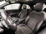 Mercedes-Benz A-klasse 200 Premium Plus AMG Automaat 164Pk (APPLE CARPLAY, PANORAMADAK, SFEERVERLICHTING, STOELVERWARMING, CAMERA, SPORTSTOELEN, NIEUWE APK, NIEUWSTAAT)