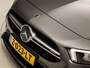 Mercedes-Benz A-klasse 200 Premium Plus AMG Automaat 164Pk (APPLE CARPLAY, PANORAMADAK, SFEERVERLICHTING, STOELVERWARMING, CAMERA, SPORTSTOELEN, NIEUWE APK, NIEUWSTAAT)
