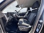 Hyundai Santa Fe 1.6 T-GDI PHEV Comfort Smart 4WD 7p. Automaat / Als nieuw 7 persoons / EAER 54km / Stoelventilatie / Stuur-, stoel- en achterbankverwarming / Navi / Apple Carplay Android / 20" LM wielen /