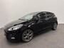 Ford Fiesta 1.0 EcoBoost ST-Line 125PK 6V Navigatie Full LED Carplay Parkeersensoren Cruise Control Stoel+Stuurverwarming Climate Control Privacy Glass 17" DAB+