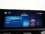 Mercedes-Benz A-klasse 200 AMG Line FACELIFT | 163PK | Night-pakket | Panoramadak | Ambienteverlichting | Dodehoek | Mountaingrau | Rijklaar + 12 mnd BOVAG garantie