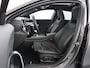Mercedes-Benz A-klasse 200 AMG Line FACELIFT | 163PK | Night-pakket | Panoramadak | Ambienteverlichting | Dodehoek | Mountaingrau | Rijklaar + 12 mnd BOVAG garantie
