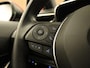 Toyota Corolla 1.8 Hybrid Active Plus APPLE CARPLAY/ANDROID AUTO - ADAPTIEVE CRUISE CONTROL - PARKEERSENSOREN VOOR - ACHTERUITRIJ CAMERA - NAVIGATIE - CLIMATE CONTROL - DRAADLOZE TELEFOONLADER