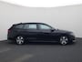 Volkswagen Passat Variant 1.5eTSI/150PK DSG · Navigatie · Camera · Stoel- & stuurverwarming · Apple/Android Car Play · Garantie tot mei 2026