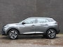 Peugeot 2008 SUV Allure 130pk | Achteruitrijcamera | Navigatie | 17" Lichtmetalen Velgen