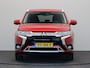 Mitsubishi Outlander 2.4 PHEV Pure | Trekhaak | Airco | Achteruitrij camera | Half leder |