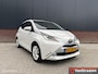 Toyota Aygo 1.0 VVT-i X-Pure | Naviga. | Dealerond. | Bluet.
