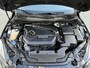 Volvo V40 1.6 T4 R-Design | Panoramadak | Merkdealer onderh.