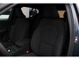 Volvo EX40 Single Motor Extended Range Plus 82 kWh | Verwarmbare voorstoelen+stuurwiel | Adaptieve cruise control | Premium audio by Harman Kardon | Warmtepomp | Achteruitrijcamera | 19 inch Lichtmetalen velgen