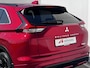 Mitsubishi Eclipse Cross 2.4 PHEV Black Edition / 1500kg Trekgewicht / All Season Banden / Weinig km / Dealer onderhouden / Stuur-, stoel- en achterbankverwarming / Navi TomTom / Apple Carplay Android /