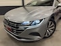 Volkswagen Arteon Shooting Brake 1.4 TSI eHybrid PANO/TREKHAAK/TWO-TONE LEER/TREKHAAK/360CAMERA/ACC/18"MUSCAT/CARPLAY/STANDKACHEL/SFEER/VIRTUAL/MATRIX/DONKERE HEMEL/VOLLEDIG VW DEALER HISTORIE