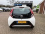 Toyota Aygo 1.0 VVT-I X-PLAY AUTOMAAT 5-DRS CAMERA/AIRCO/RADIO/CARPLAY/ ENZ.
