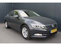 Volkswagen Passat 1.5 TSI Comfortline Business AUTOMAAT - NAVIGATIE - TREKHAAK