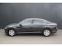 Volkswagen Passat 1.5 TSI Comfortline Business AUTOMAAT - NAVIGATIE - TREKHAAK
