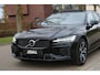 Volvo V60 2.0 T8 Ultra Dark Plug-in Hybrid AWD R-Line 455Pk Aut Full Options Panoramadak 1e eigenaar Trekhaak Camera Nieuw Staat