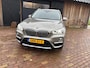 BMW X1 XDrive20i High Executive. LEER, PANORAMADAK, HUD, TREKHAAK