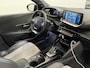 Peugeot e-208 EV GT 350 50 kWh Automaat Navigatie Apple Carplay/Android Auto Camera Parkeersensoren Cruise Control Stoelverwarming Half leder Climate Control Lichtmetalen velgen