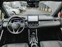 Toyota Corolla Cross 2.0 High Power Hybrid First Edition BLIND-SPOT ELEK-ACHTERKLEP KEYLESS LM-VELGEN PARK-SENSOREN APPLE/ANDROID STOELVERW DRAADLOOS-LADEN AD-CRUISE BLUETOOOTH DAB+