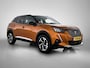 Peugeot 2008 1.2 GT-Line 130pk | 1ste Eigenaar | Trekhaak | Climate Control | Cruise Control | Achteruitrijcamera | Parkeersensoren Voor + Achter | LED | 17' Lichtmetalen Velgen | Voorruit Verwarming | Sfeerverlichting |
