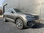 Volkswagen Touareg 3.0 TDI R-Line Panodak | Leder | Clima | Trekhaak