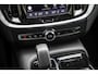Volvo V60 2.0 T6 Plug-in hybrid AWD Essential | Sport Pack | Driver Assist | Climate | Donker Glas | 19" | Park Assist Voor en Achter |