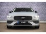 Volvo V60 2.0 T6 Plug-in hybrid AWD Essential | Sport Pack | Driver Assist | Climate | Donker Glas | 19" | Park Assist Voor en Achter |