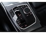 BMW 3-Serie 330e xDrive M 19' Pano ACC CarPlay Leder Camera