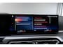 BMW 3-Serie 330e xDrive M Pano CarPlay 18' ACC Leder Camera