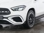 Mercedes-Benz GLA 250 e AMG Plug-In Hybride AMG Line | Night Pakket | Trekhaak | Panorama Schuif Kanteldak | 20 Inch AMG Velgen | Dodehoek Assist | Stuur en Stoelverwarming. Inclusief 24 maanden MB Certified garantie voor Europa.