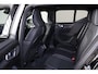 Volvo XC40 Recharge Twin Ultimate 78 kWh - Panorama/schuifdak - IntelliSafe Assist & Surround - 360º Camera - Harman/Kardon audio - Verwarmde voorstoelen & stuur - Parkeersensoren voor & achter - Elektr. bedienb. voorstoelen met geheugen links - Draadloze tel. lader - Warmtepomp - Extra getint glas - Elektr. inklapbare trekhaak - 19' LMV