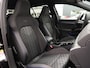 Volkswagen Golf 1.5 eTSI 150pk R-Line 150 PK DSG | Panoramadak | LED | Camera | Stoelverwarming | Spiegelpakket