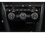 Volkswagen T-Roc 1.5 TSI Sport Business R-line 150 pk Automaat (DSG) | Navigatie | Achteruitrijcamera | Parkeersensoren | Adaptieve cruise control | Stoelverwarming |