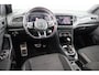 Volkswagen T-Roc 1.5 TSI Sport Business R-line 150 pk Automaat (DSG) | Navigatie | Achteruitrijcamera | Parkeersensoren | Adaptieve cruise control | Stoelverwarming |