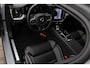 Volvo V60 2.0 T6 Plug-in hybrid AWD Plus Dark | Trekhaak | Open Grid Textiel | Visual Park Assist | Premium Audio by Harman Kardon | Preconditioning | Keyless | Google Maps | Google Assistant | Verwarmbare voorruit | 18" | Elektrische achterklep | Elektrisch verstelbare voorstoelen | Stoelverwarming voor en achter | Adaptieve Cruise Control | Pilot Assist | Blis