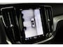 Volvo V60 2.0 T6 Plug-in hybrid AWD Plus Dark | Trekhaak | Open Grid Textiel | Visual Park Assist | Premium Audio by Harman Kardon | Preconditioning | Keyless | Google Maps | Google Assistant | Verwarmbare voorruit | 18" | Elektrische achterklep | Elektrisch verstelbare voorstoelen | Stoelverwarming voor en achter | Adaptieve Cruise Control | Pilot Assist | Blis