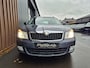 Skoda Octavia Combi 1.8 TSI Elegance Business Line Automaat | DSG | Xenon | Clima | Trekhaak | Navi