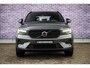Volvo XC40 2.0 B4 Plus Dark | Trekhaak | Adaptive Cruise Control | Dode hoek detectie BLIS | Harman/Kardon audio | Elektrische stoelverstelling | Stoel- en stuurverwarming | Verwarmde Voorruit |