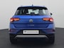 Volkswagen T-Roc 1.0TSI/110PK Life · Navigatie · Parkeersensoren · LED · Garantie tot september 2027 of 100000km.