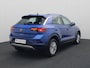 Volkswagen T-Roc 1.0TSI/110PK Life · Navigatie · Parkeersensoren · LED · Garantie tot september 2027 of 100000km.